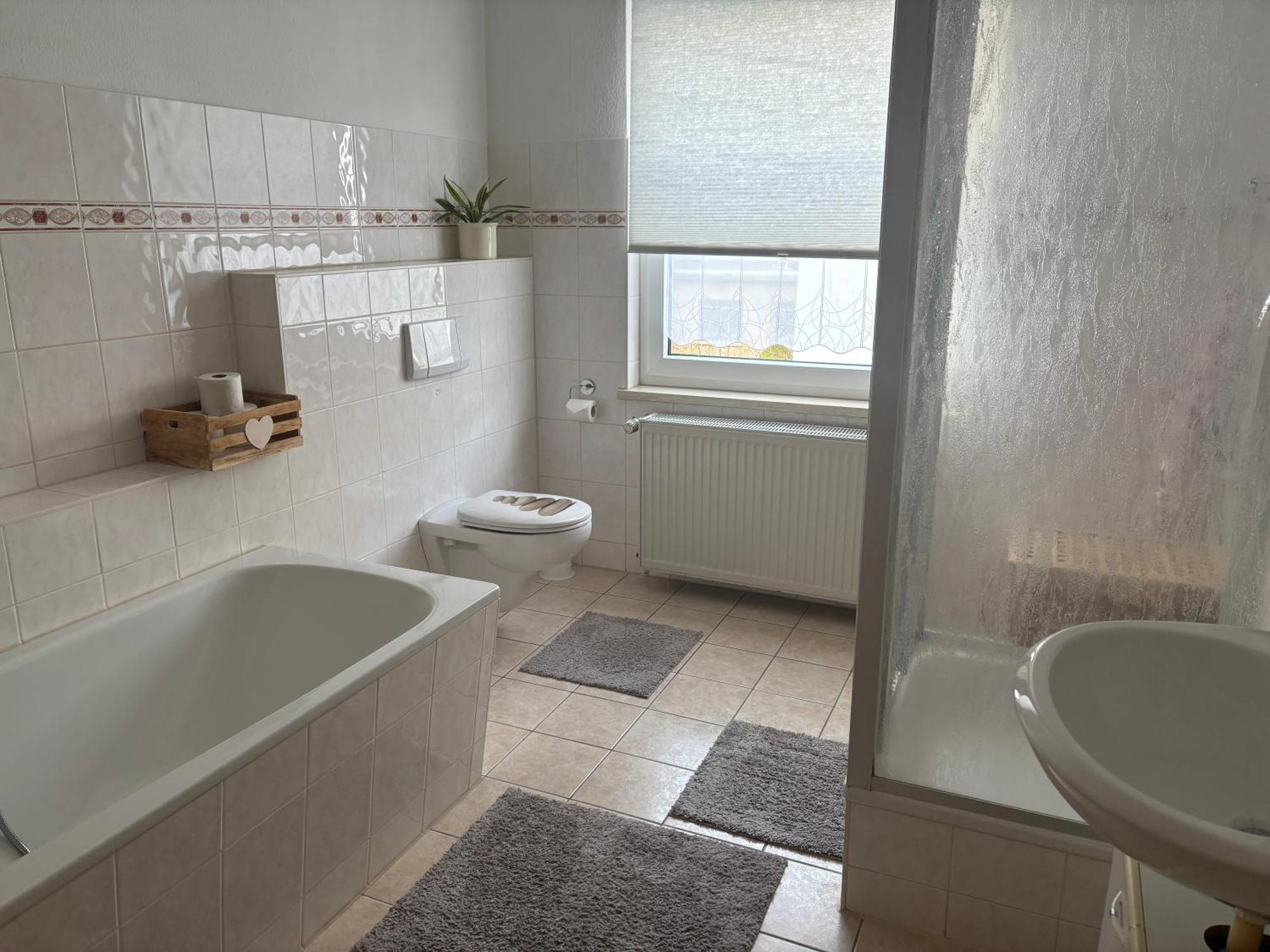 Zentral Gelegenes Apartment Am Fusse Der Wartburg Eisenach Exteriör bild